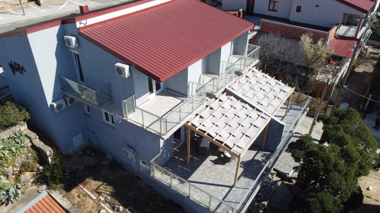 Hotel Vila Velvet Starigrad Paklenica Esterno foto