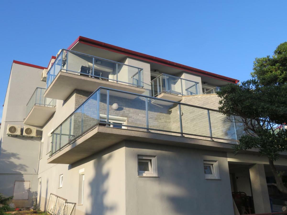 Hotel Vila Velvet Starigrad Paklenica Esterno foto