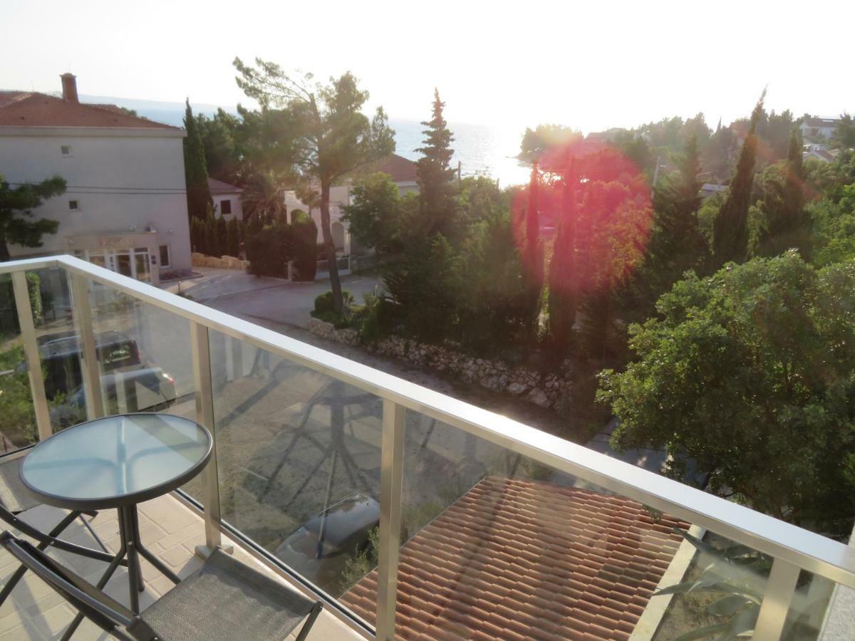 Hotel Vila Velvet Starigrad Paklenica Esterno foto