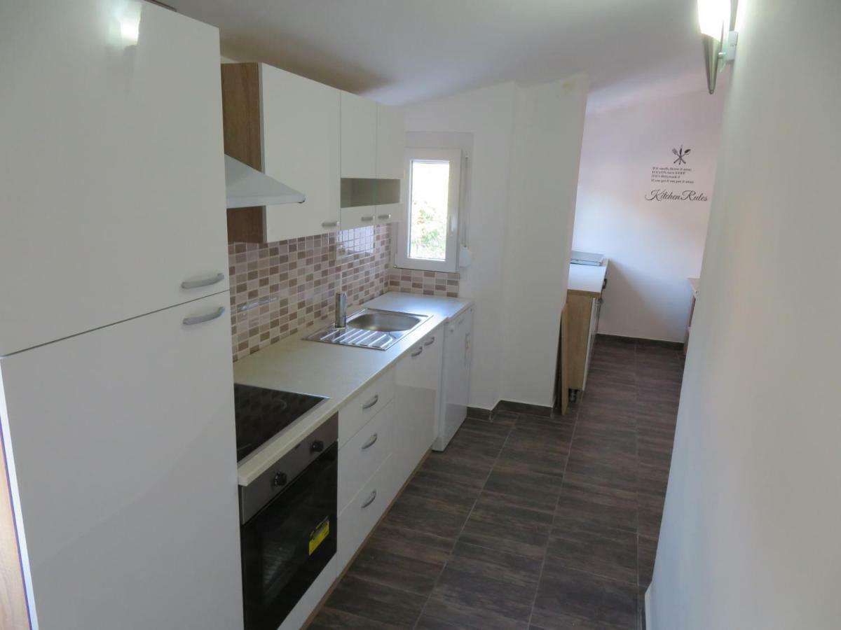 Hotel Vila Velvet Starigrad Paklenica Esterno foto