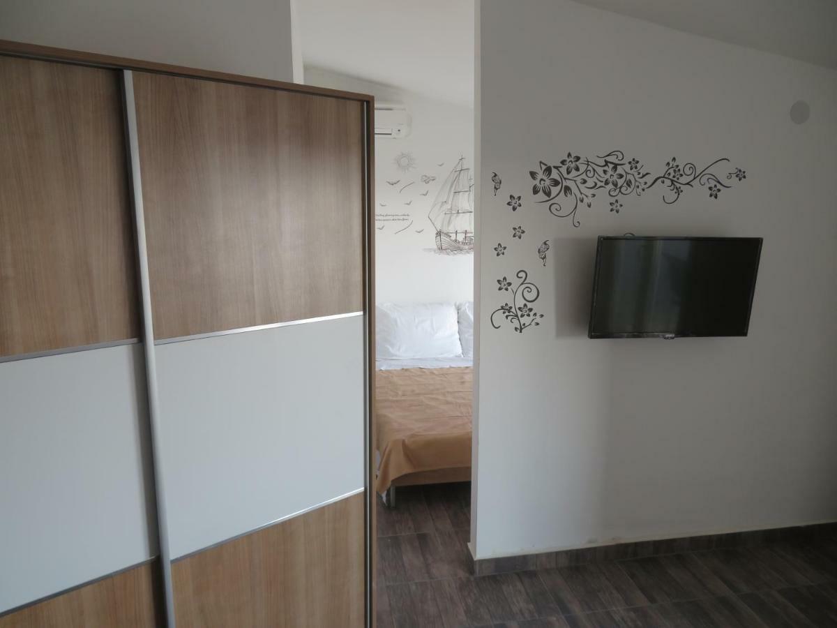 Hotel Vila Velvet Starigrad Paklenica Esterno foto