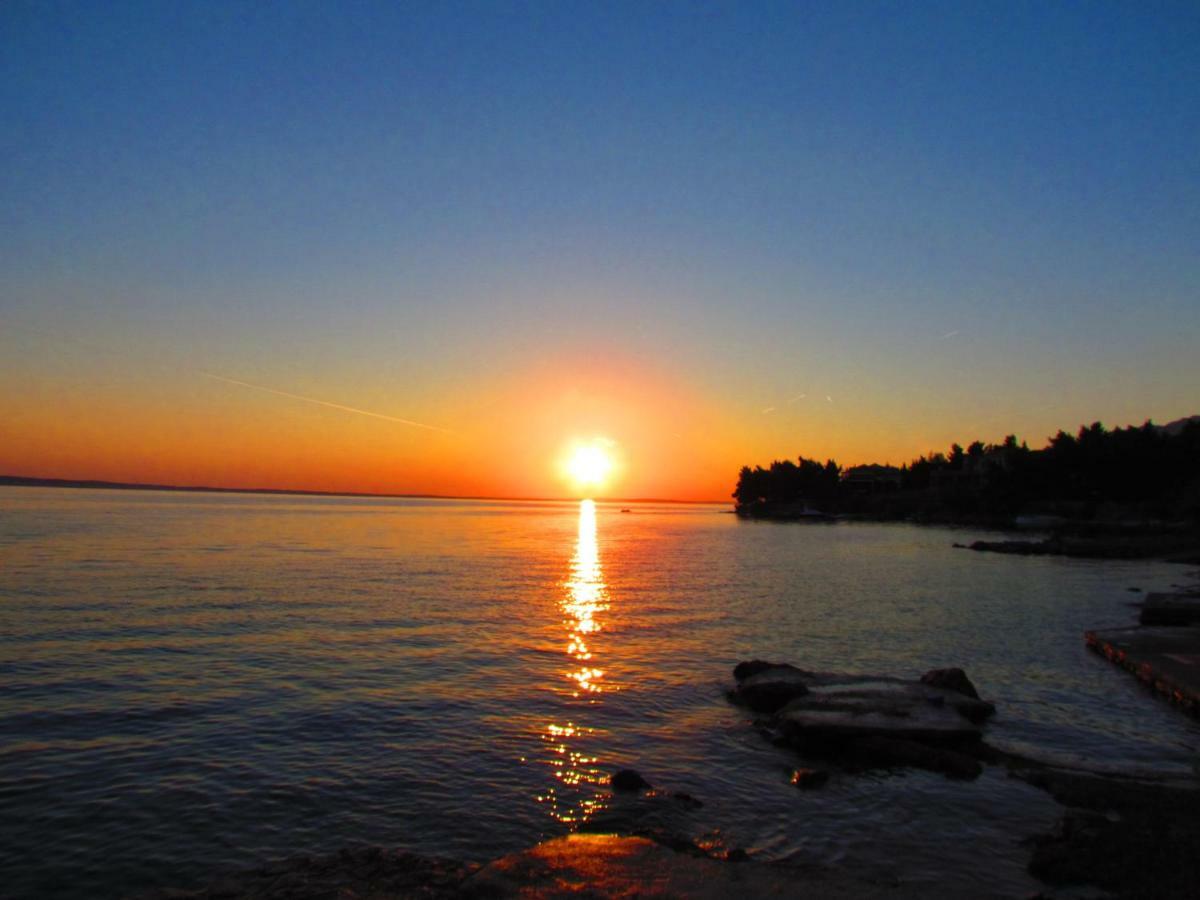 Hotel Vila Velvet Starigrad Paklenica Esterno foto