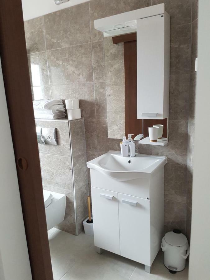 Hotel Vila Velvet Starigrad Paklenica Esterno foto