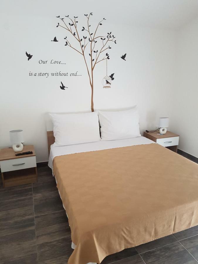 Hotel Vila Velvet Starigrad Paklenica Esterno foto