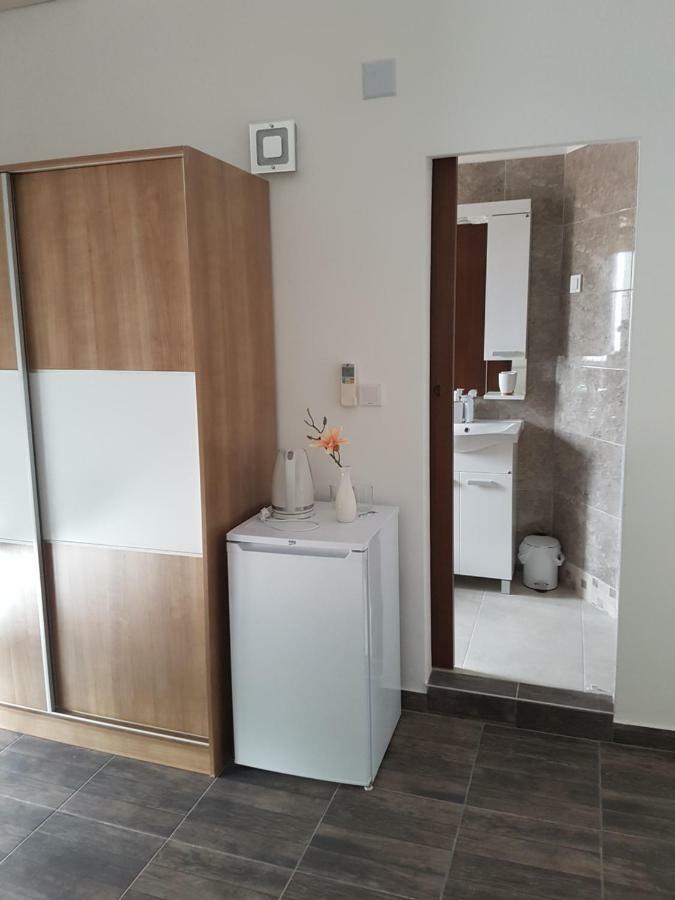 Hotel Vila Velvet Starigrad Paklenica Esterno foto